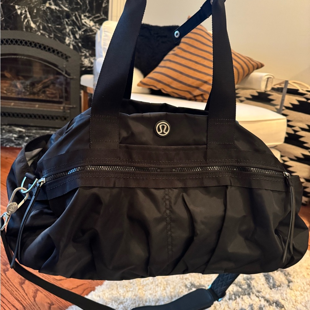 Lululemon Gym to Win Black Duffel Bag